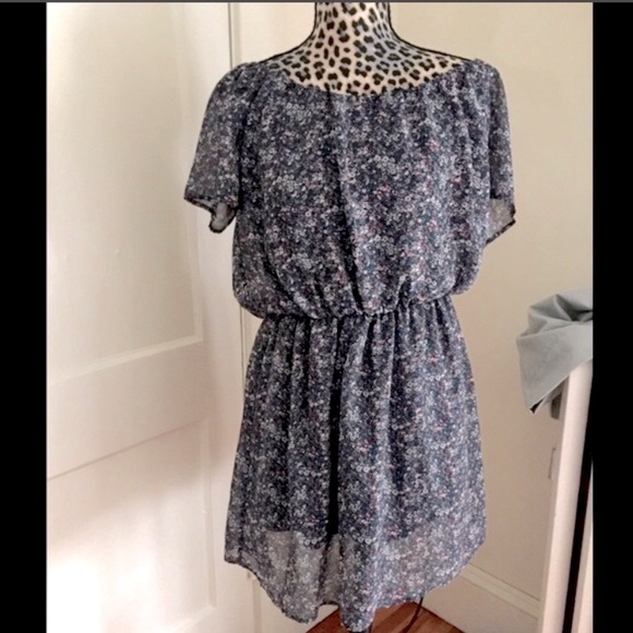 🌸3/$25 Charlotte Russe Flowy Floral Dress with Flutter Sleeves, Blue & Red Sz L - Picture 2 of 12